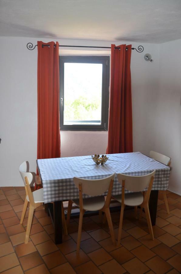 Gite Figaret Saint-Julien-de-la-Nef 外观 照片
