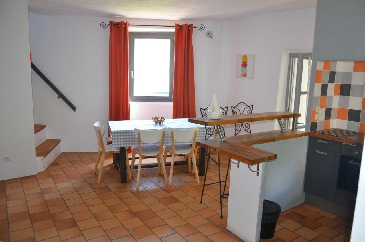 Gite Figaret Saint-Julien-de-la-Nef 外观 照片